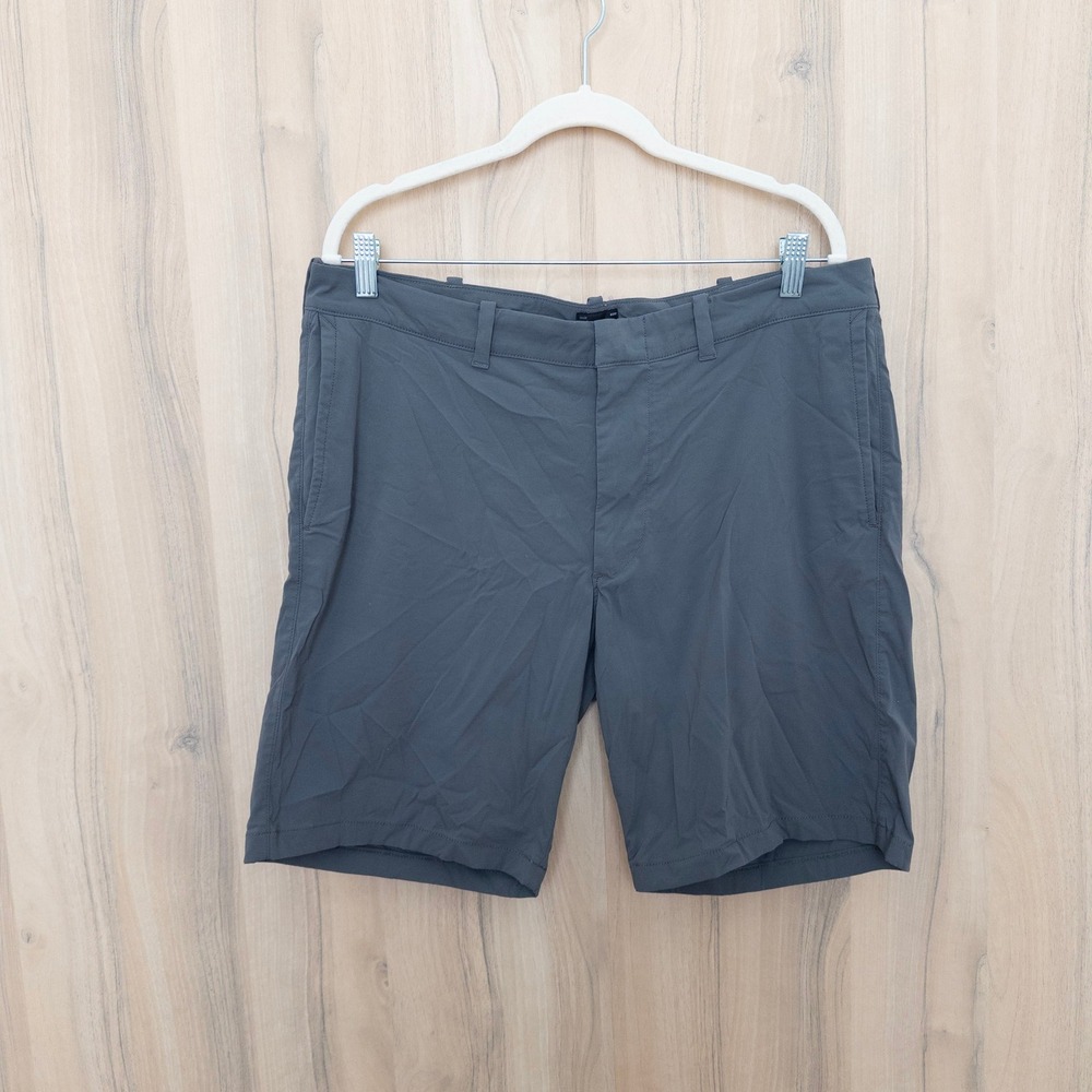 J.Crew Mens Tech Shorts 35 Gray 9 Inch Inseam Lightweight Golf Outdoor Preppy